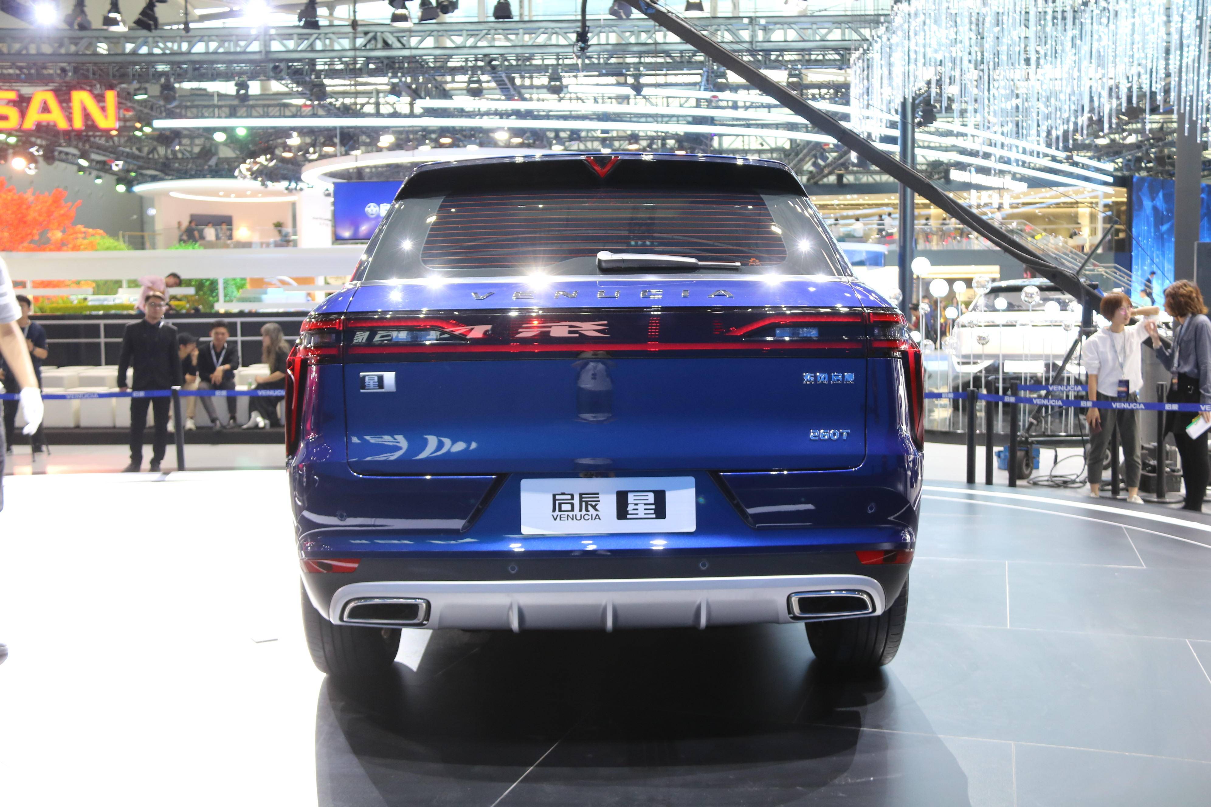 要当东风启辰suv排头兵广州车展实拍启辰星
