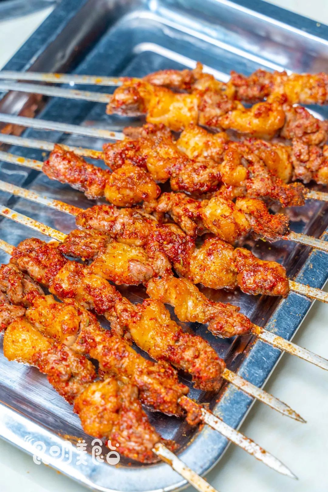 羊肉焖饼熏马肉熏马肠和马肚最后来说说店名