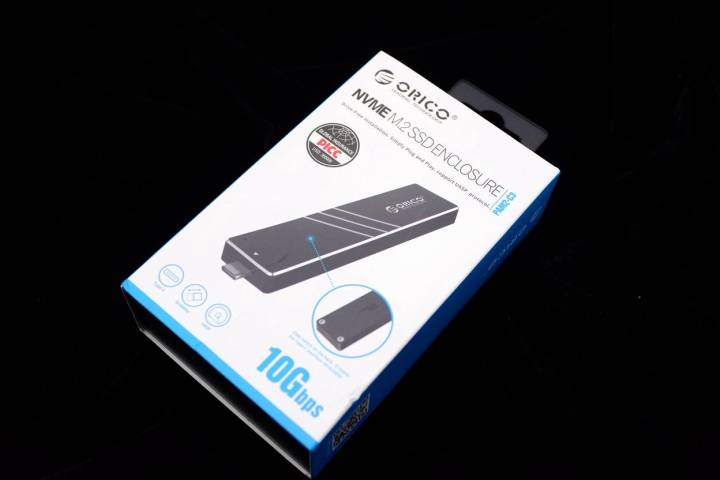 自带接口彻底摆脱数据线orico固态硬盘盒体验