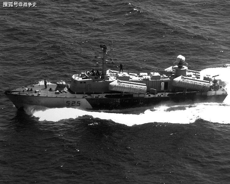 (苏制黄蜂级导弹艇)时隔一天以后,以色列导弹艇又到埃及港口附近挑衅