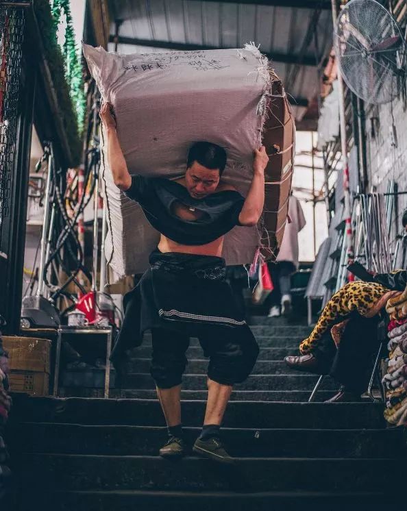 艺高胆大的重庆人你是其中之一