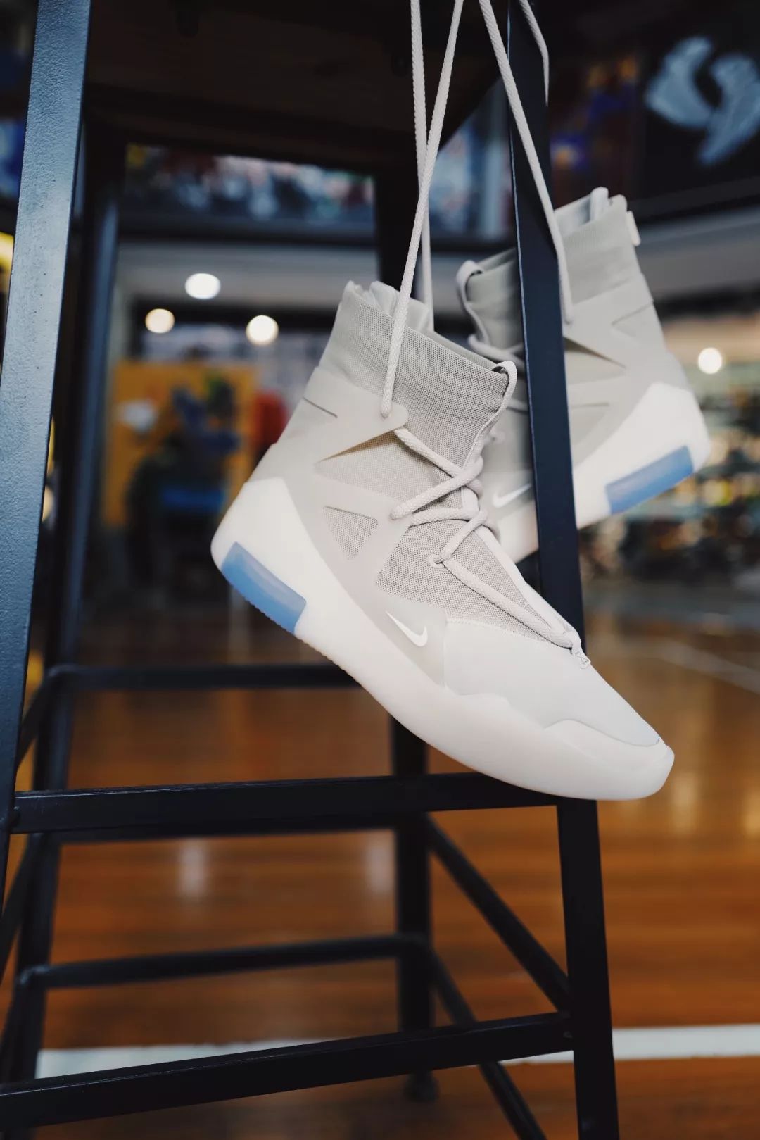 xh55限量发售预告nikeairfearofgod1oatmeal