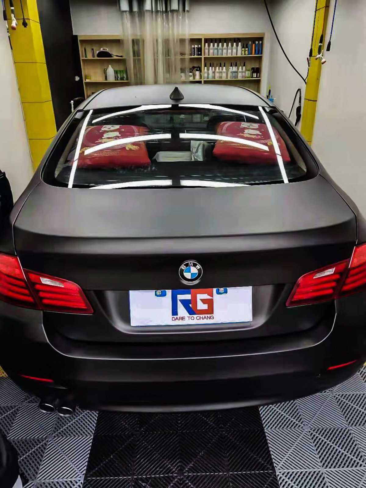 宝马5系车身改色钛金石墨黑rg瑞集改色膜石家庄藁城加盟店出品