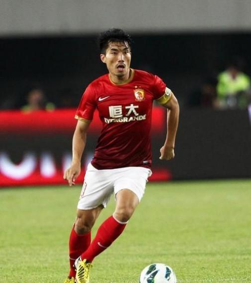 39岁郑智拼到87分钟后抽筋徐阳他还能踢国足而且是主力