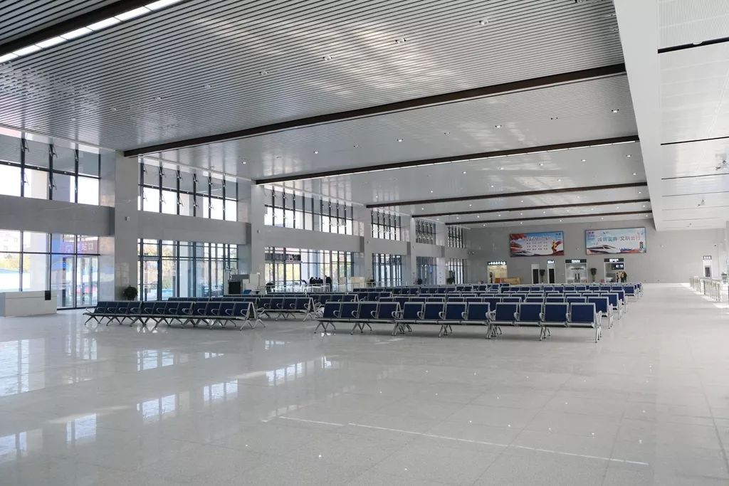 站台出站口没看过瘾视频观看相信,改造后的淮南火车站相关设施会更加