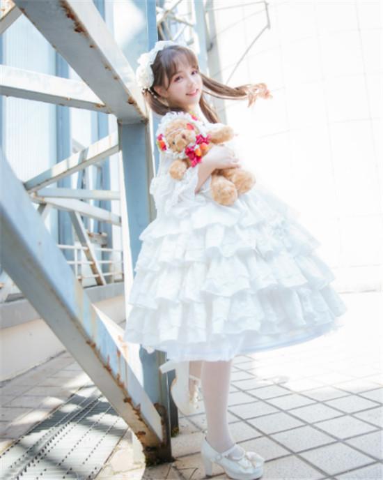 原创真情侣or人设?王者荣耀最甜cp比心陪玩火了,林颜狗子真容疑曝光