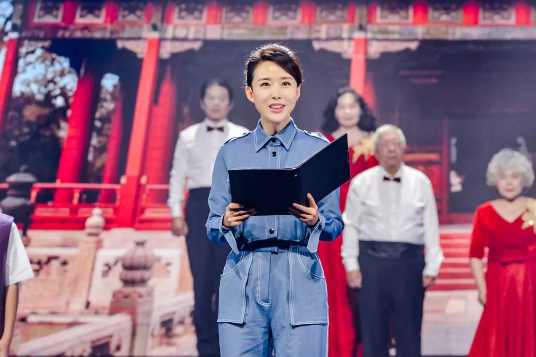 高燕脱口秀《阅读与成长》北京人民艺术剧院著名导演唐烨原创朗诵