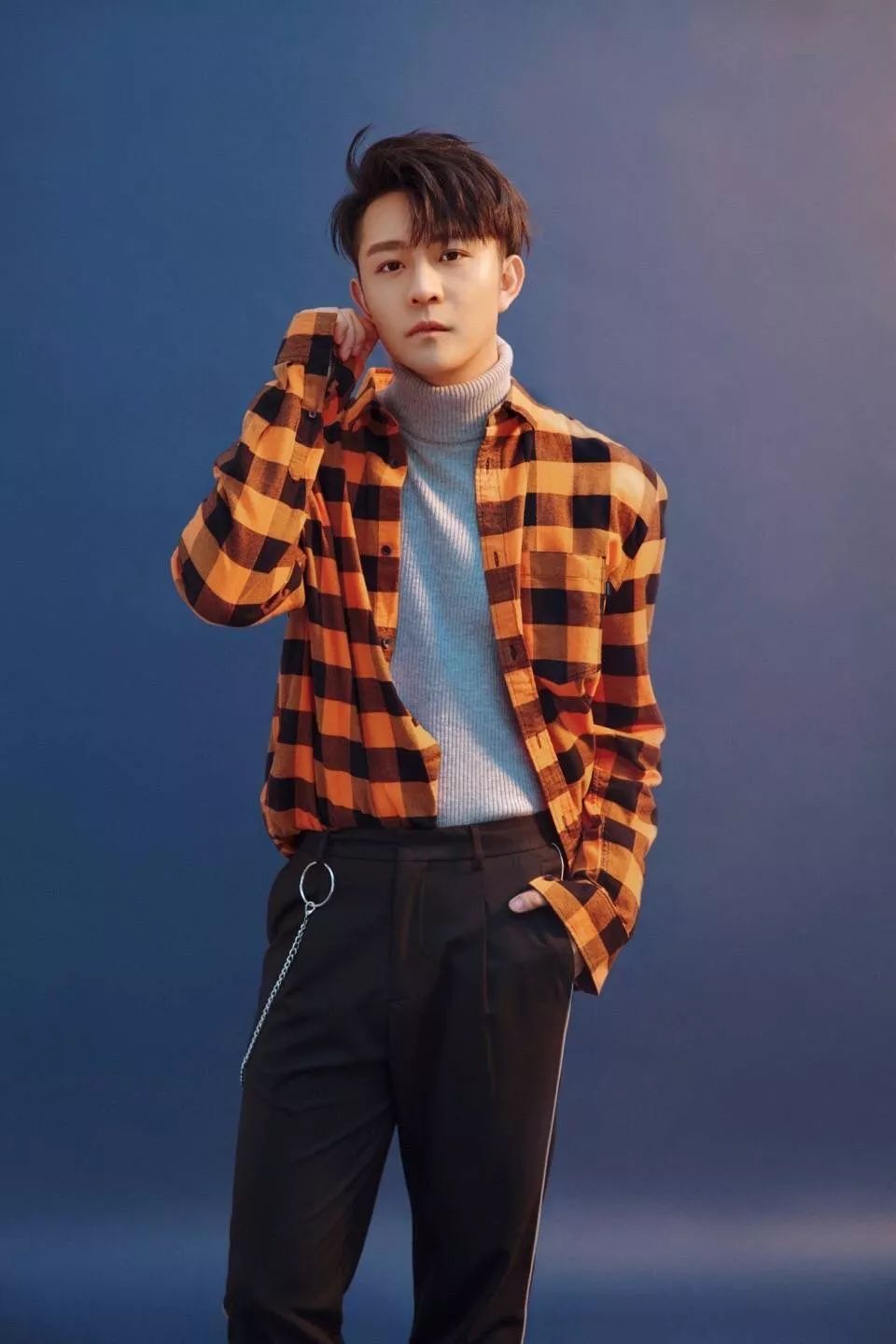 主持人郭涛聚光灯外