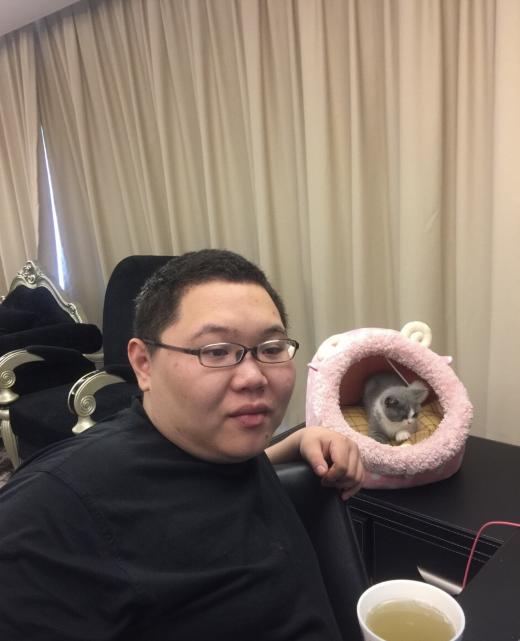 斗鱼年度十大巅峰主播出炉,阿冷连续三届入围,旭旭宝宝强制夺冠