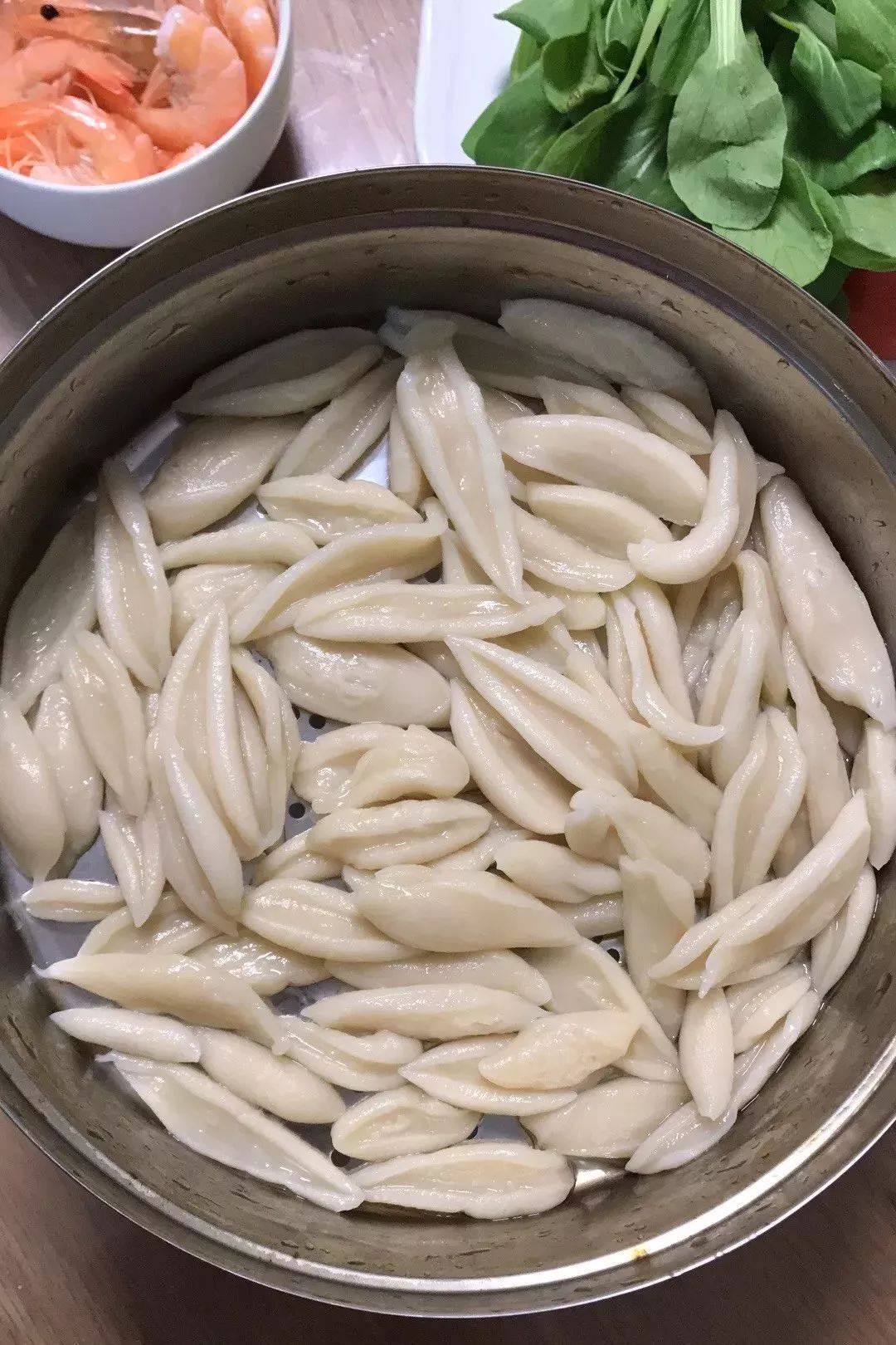 闻着味找到家乡的味道_老鸹