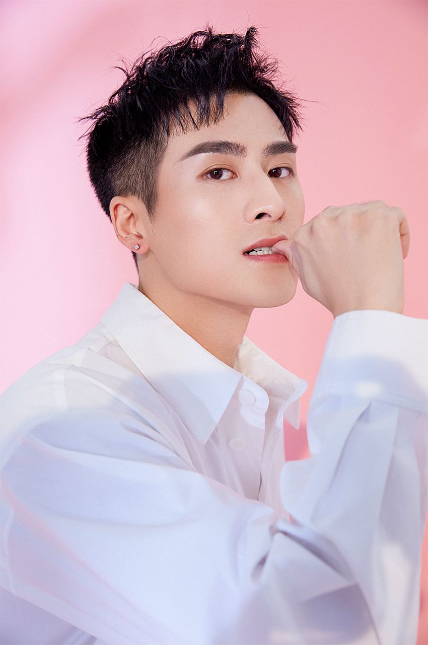 李奔正式入职帅康为你讲解油烟不上脸之道