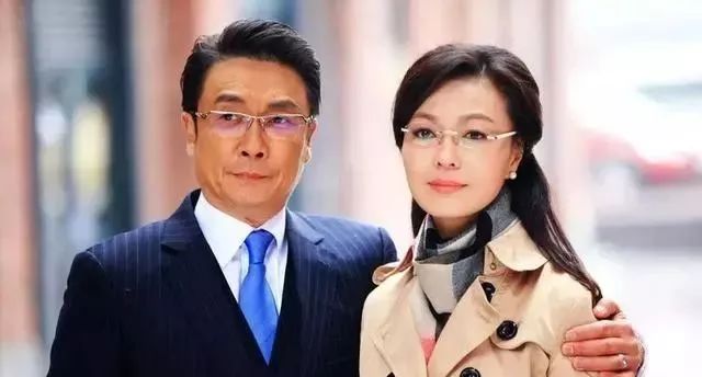 50岁国民妈妈荣蓉如今家庭很幸福