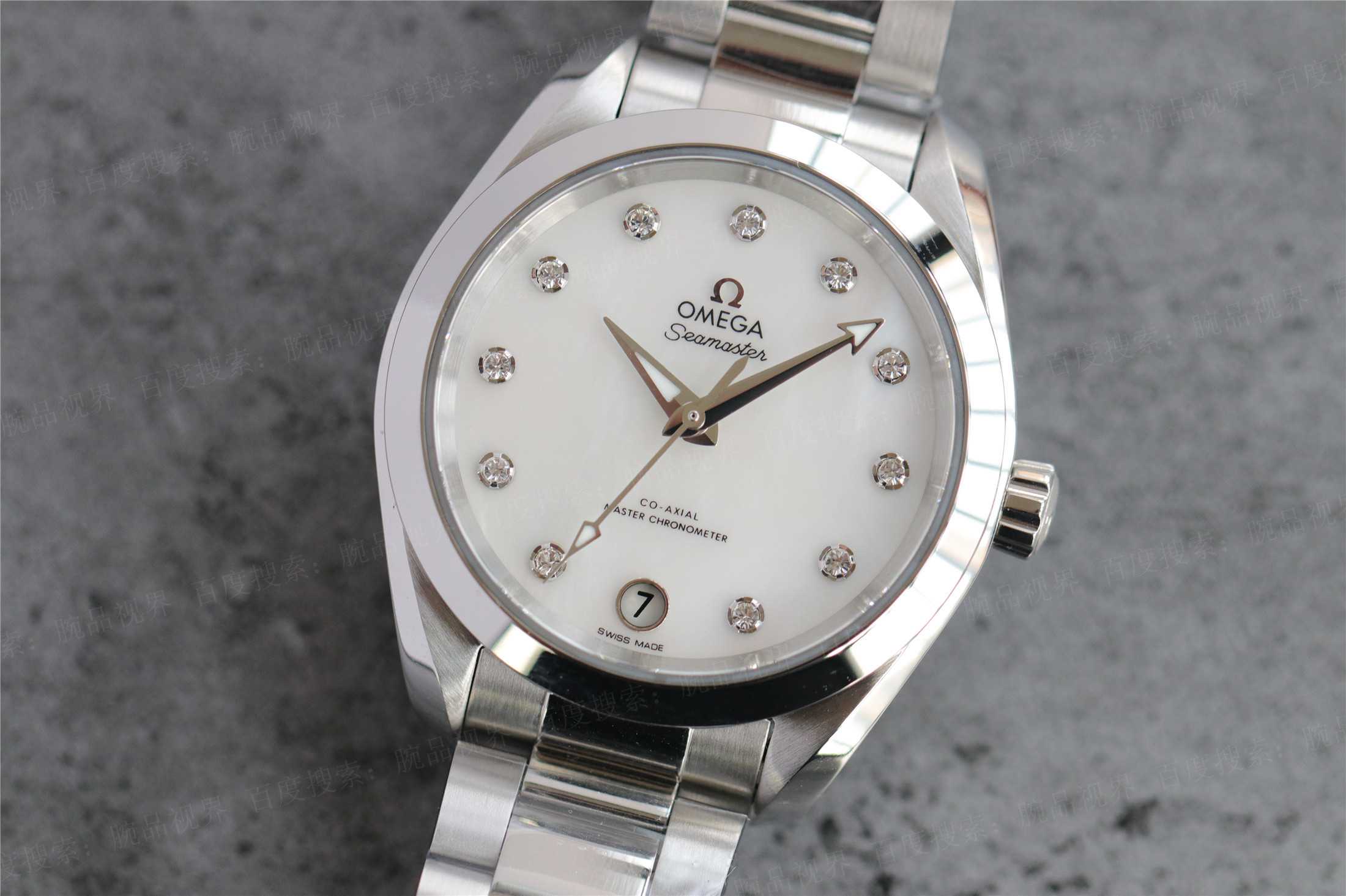 腕品视界欧米茄海马150米机械女款美图评测