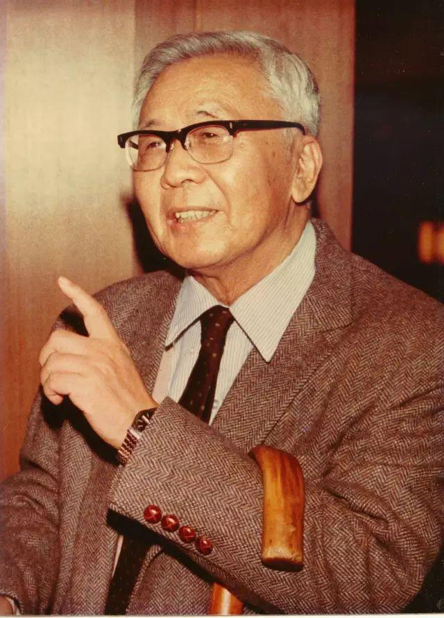 数学家:格里戈里·佩雷尔曼:拒大奖,啃面包,解决世纪最难猜想_地球