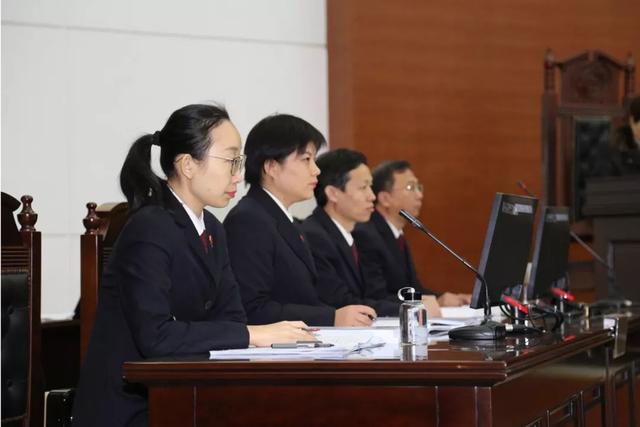 假借"零首付购车" 扣人扣车,这个涉黑团伙被公诉