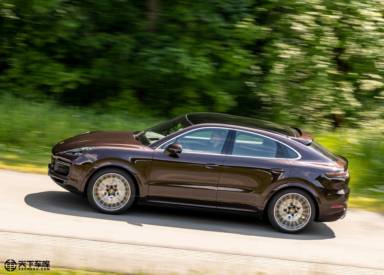 工艺精良 空间宽敞 高效动力 动感十足 保时捷卡宴