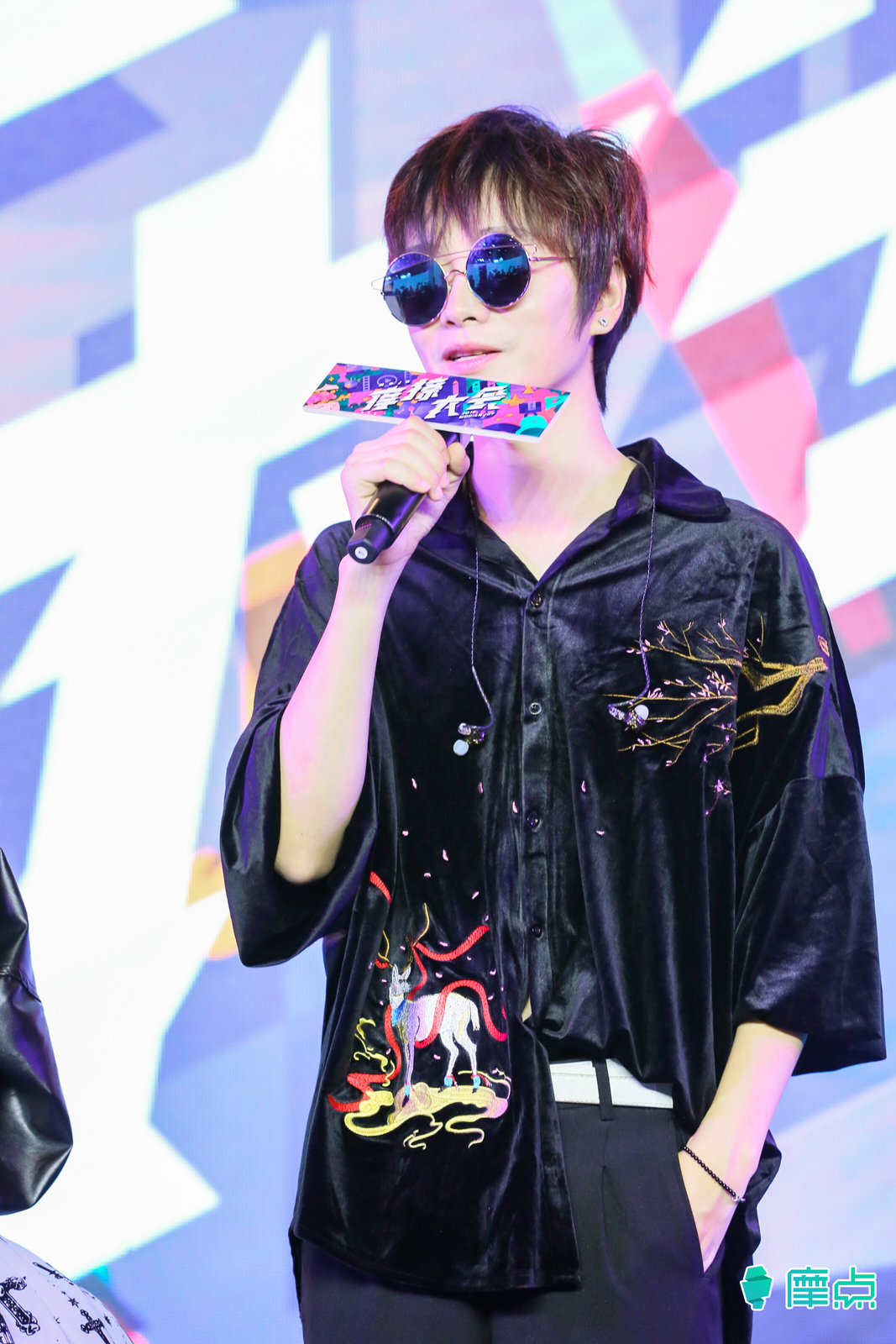 奇然nl不分开嗓太惊艳,cos小姐姐神还原第五人格_摩擦