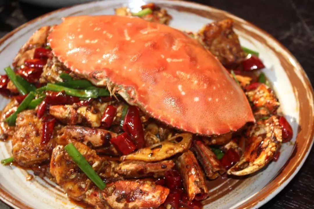 京城川菜界的mvp,川菜中的"盒马鲜生",漫巷辣蟹不远万里奔赴北京来