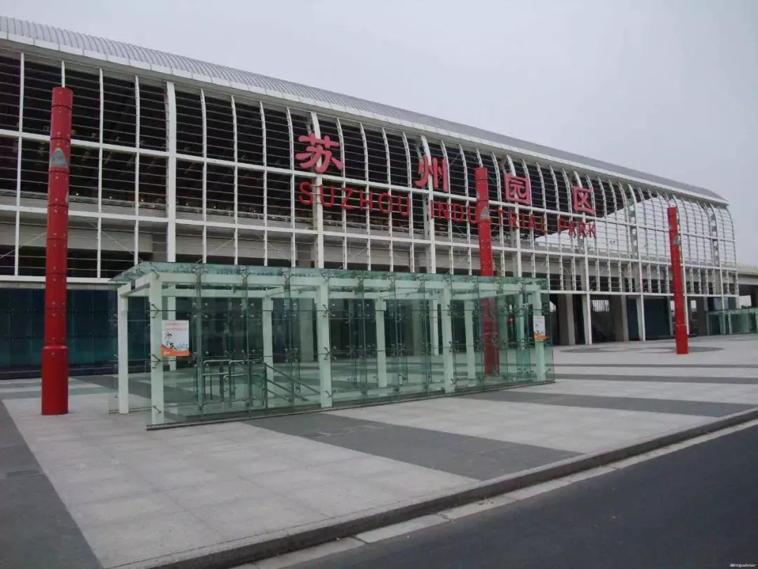 地铁:总用时65分钟,轨道交通二号线(桑田岛方向,下一站:大湾)至广济南