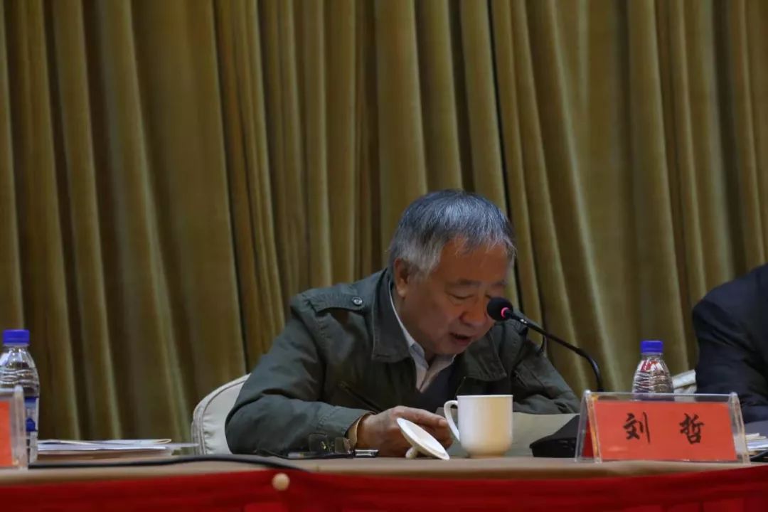 中国建筑金属结构协会原秘书长刘哲肯定了山东省建设机械协会三十年对