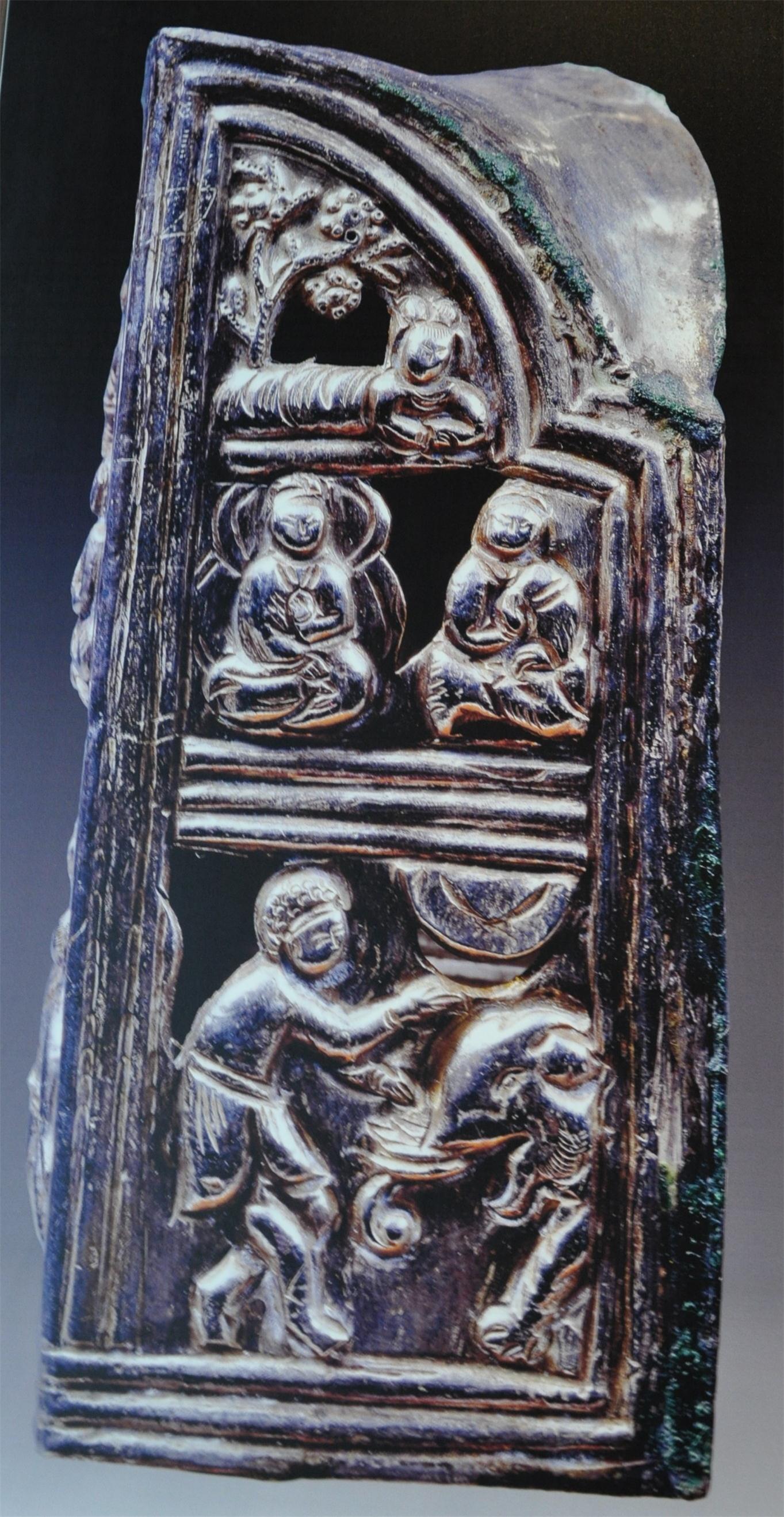 雷峰塔地宫出土的阿育王塔,塔身镂刻佛传故事【文物赏析】