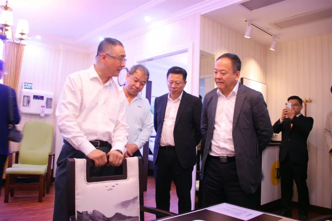 哈尔滨市市长孙喆率政府代表团考察永爱养老