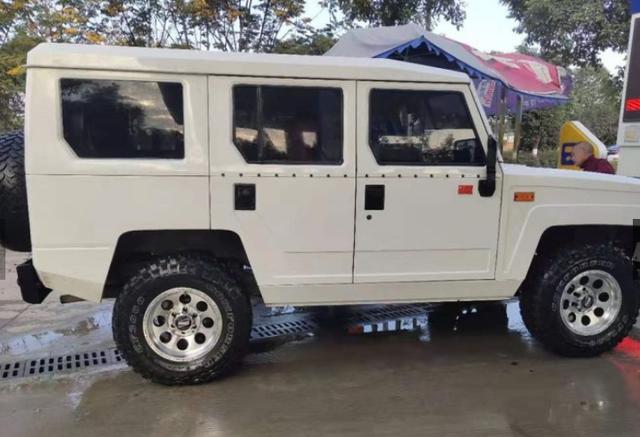 首台2020款北汽勇士亮相,比福特猛禽还霸气,配全新2.4t增压动力