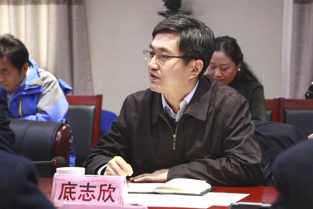 平谷教育:区委书记王成国到区教育系统围绕落实"七有