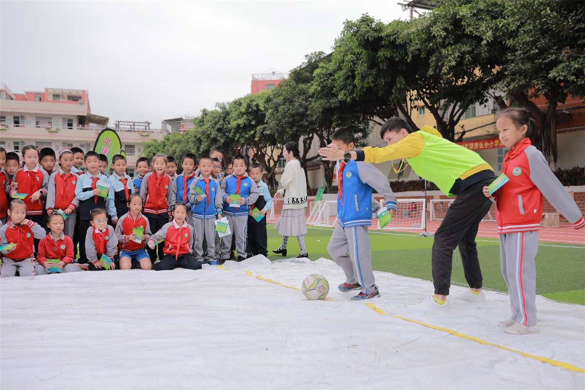 贯彻快乐乐安小学校园足球嘉年华暖冬开幕