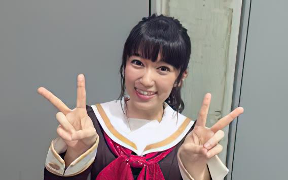 上低音号》里,启用了比较新人的声优黑泽朋世和安济知佳为2位女主角