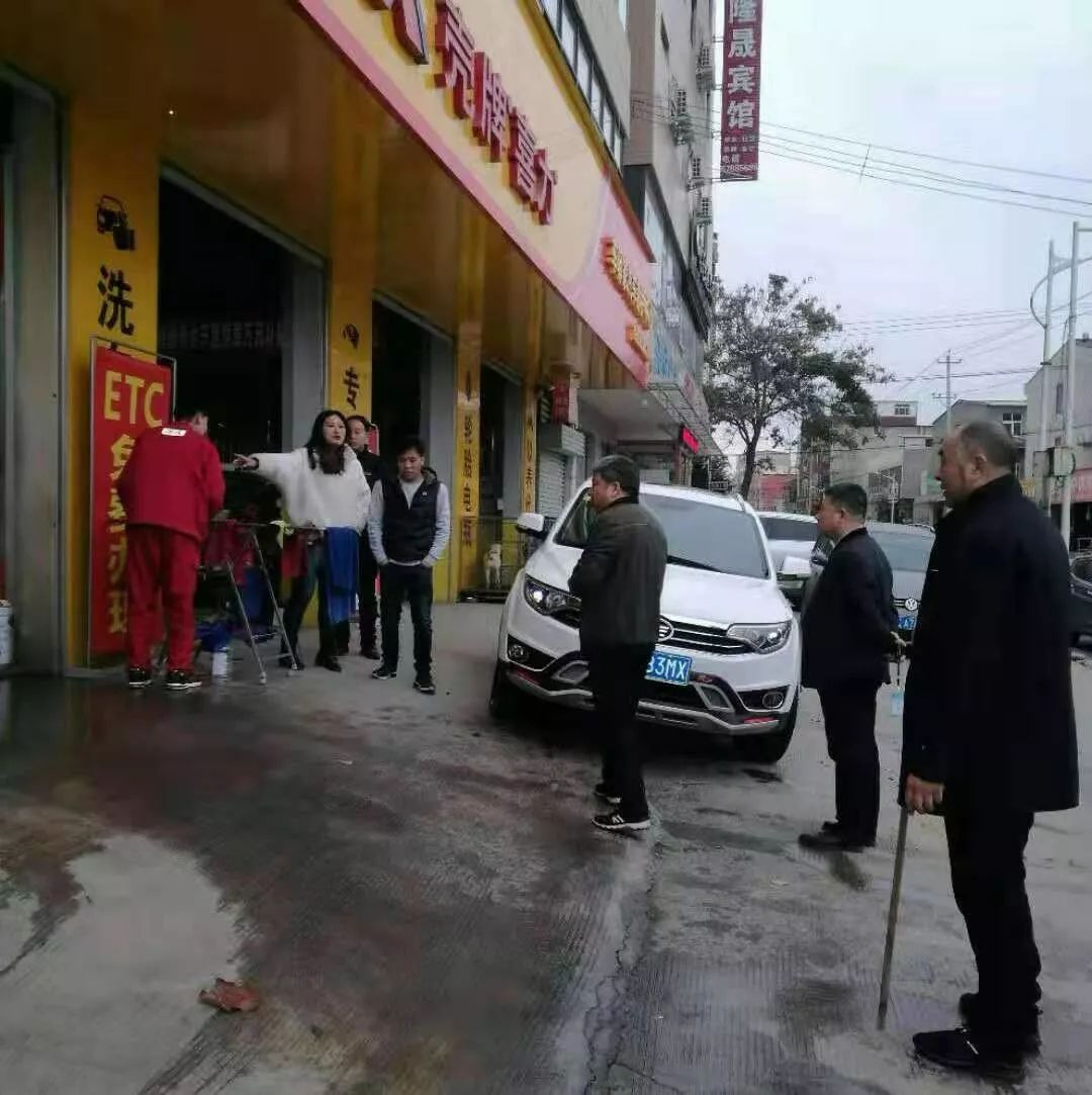 麻屯镇文明创建之整治占道经营篇疏堵结合 分类施治