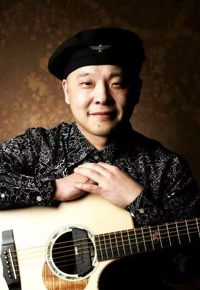 日本新生代指弹吉他演奏家,日本finger-style大师isato nakagawa的