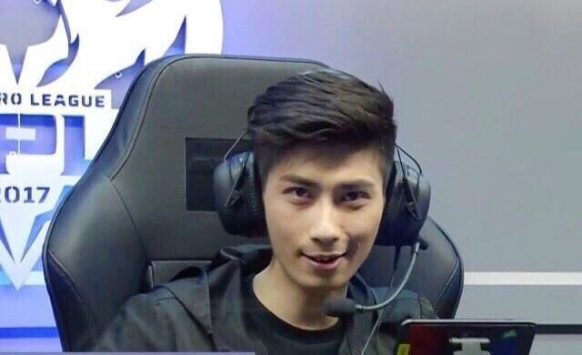 前ag超玩会上单杰斯称你可以说我菜但不能侮辱一个人的人格