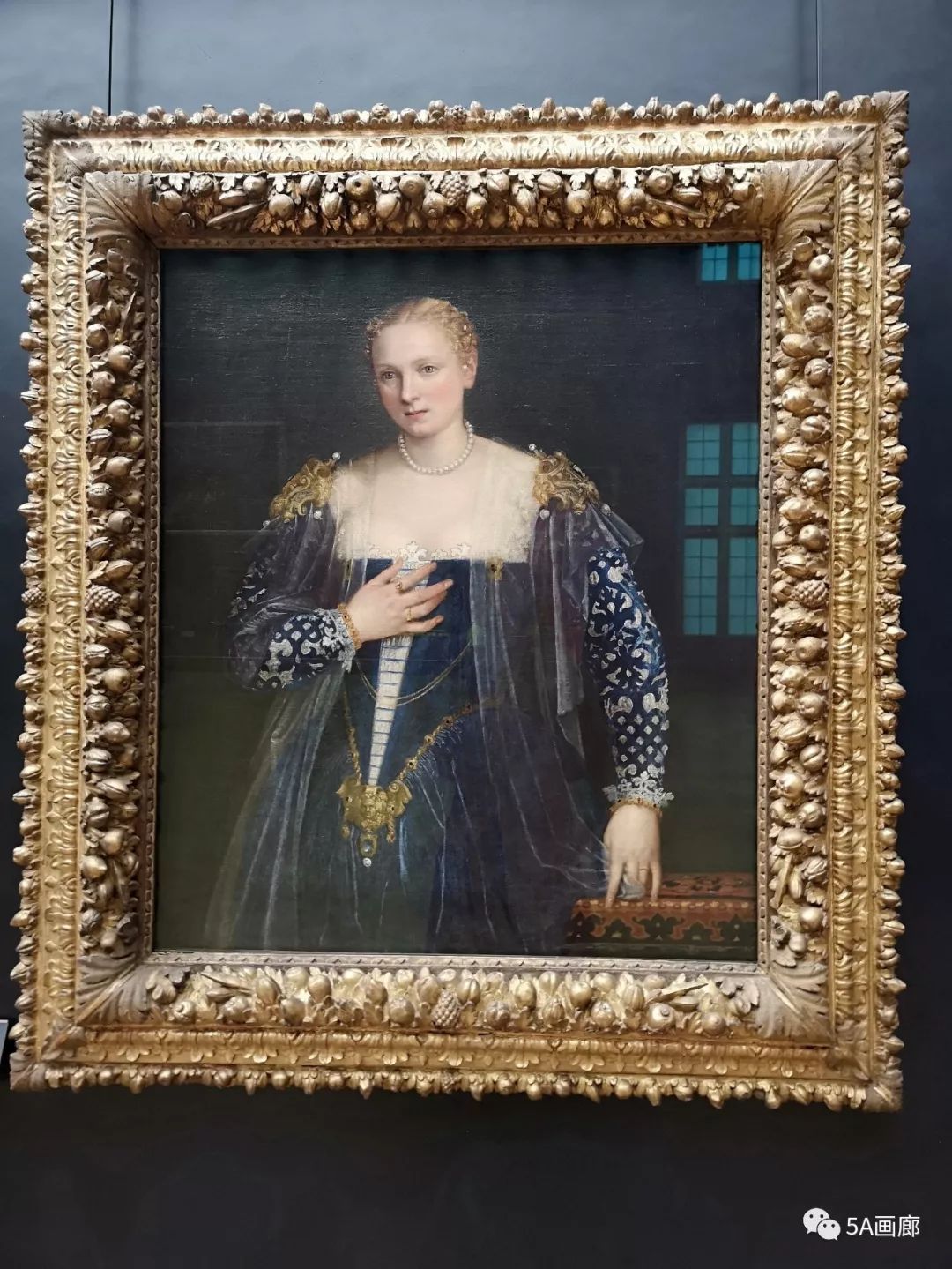 凯瑟琳·舍维约女士合影中国国家博物馆副馆长刘万鸣与国立吉美亚洲