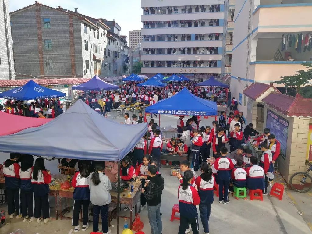 美食与教育的完美融合靖西二中美食节侧记