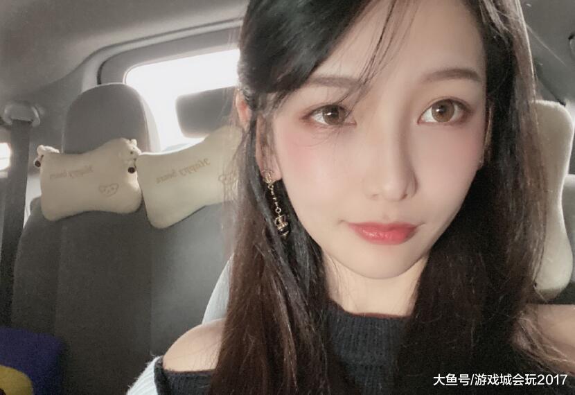 斗鱼白鲨事件未平息又出新风波绝地求生主播表示忍两天回国处理