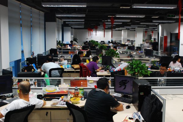 原创"促进自律,完善他律",任正非:华为要形成一个良好的的内部场