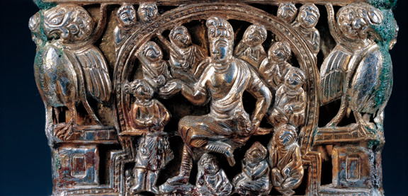 雷峰塔地宫出土的阿育王塔,塔身镂刻佛传故事【文物赏析】