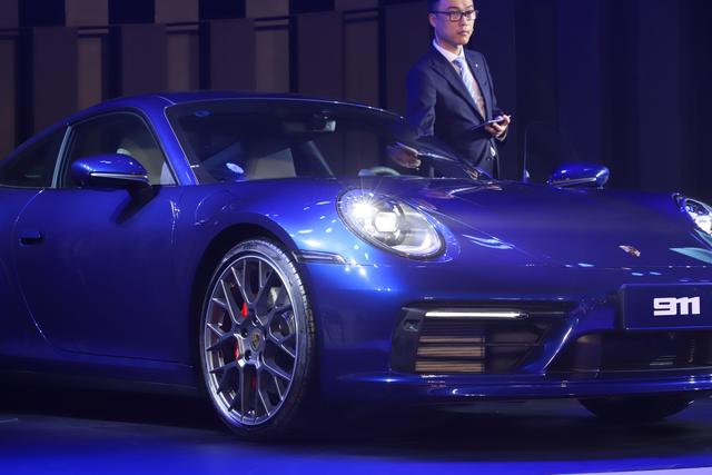 车迷心中dreamcar保时捷911魅力无法抵挡努力挣钱抱它回家