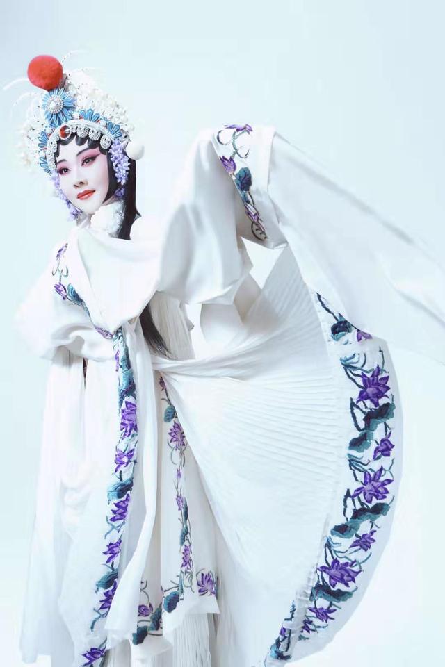 青衣廿载三生梦惊鸿一瞥两百年旦角演员陈张霞