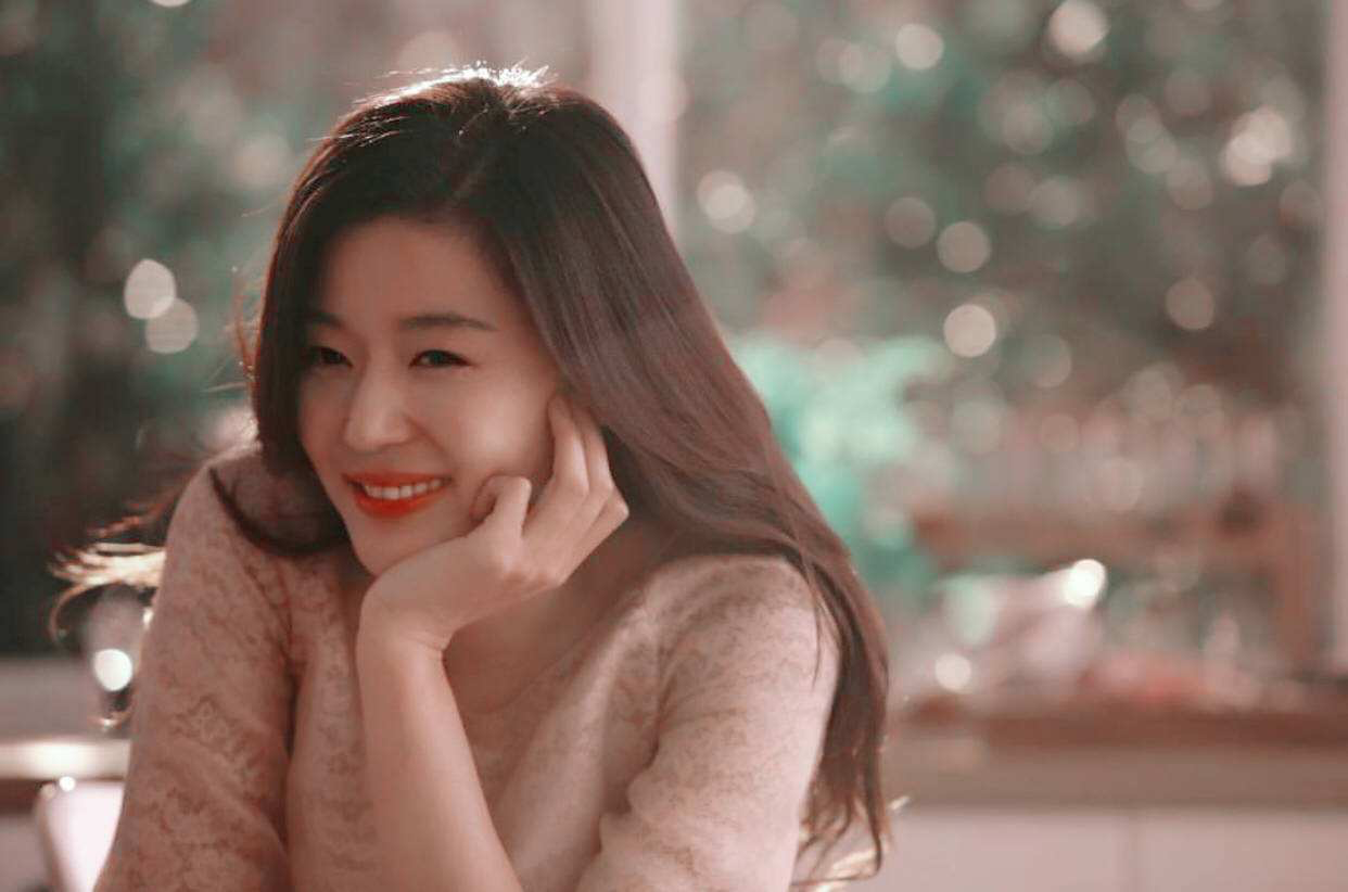 原创继雪莉之后28岁具荷拉在家中死亡20多岁的年龄最难熬