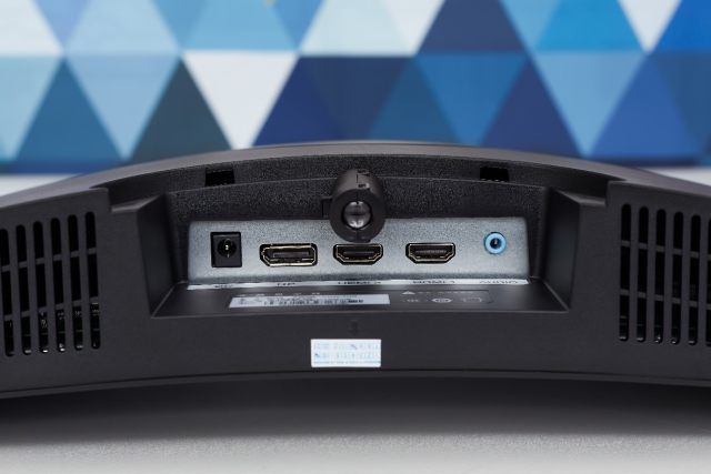 谁还能比我更弯泰坦军团n24skplus电竞显示器测评