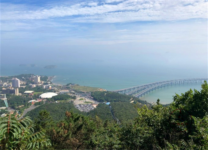 登上大連蓮花山觀景臺,看大連全景的地方,山盟海誓愛的制高點