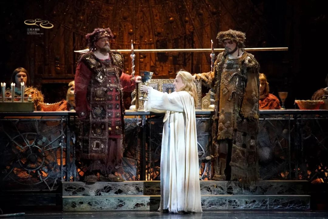 帕西法尔五个半小时歌剧洗礼挑战成功