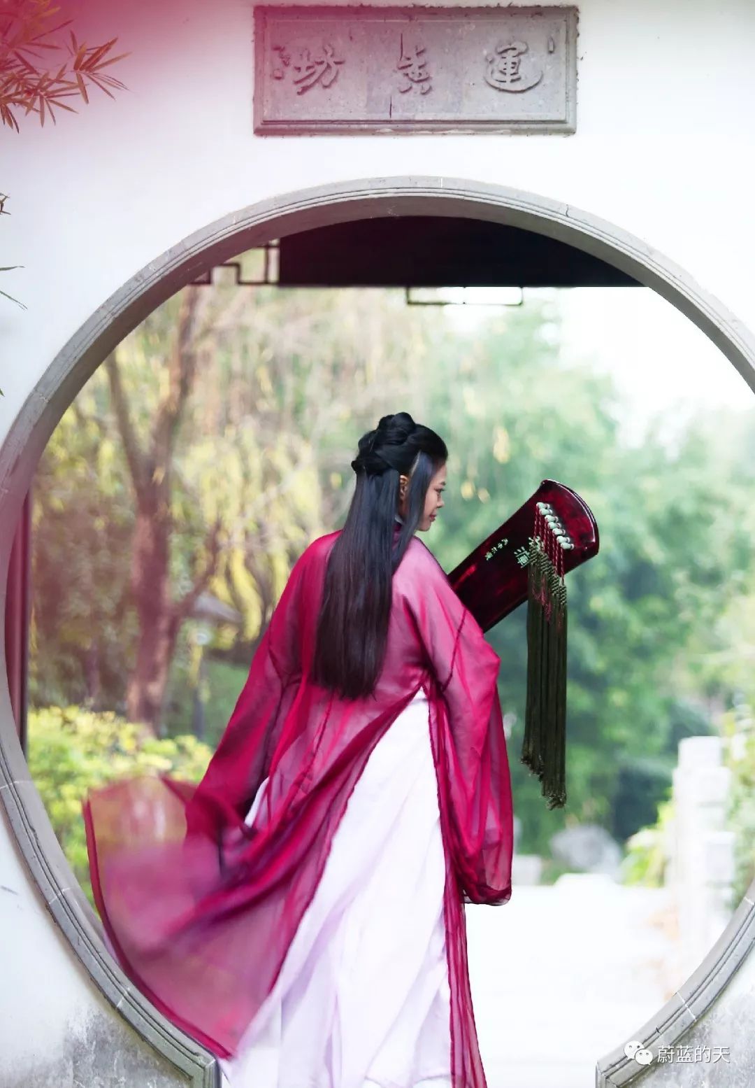 杨武人物32美女古琴师王月琴