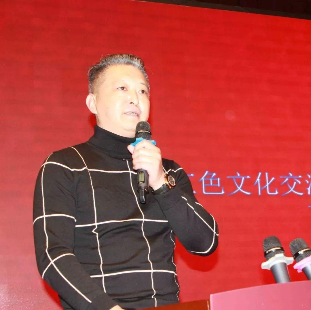 吴海友院长参加共和国将星名家书画展黄献中上将颁发爱心艺术家证书