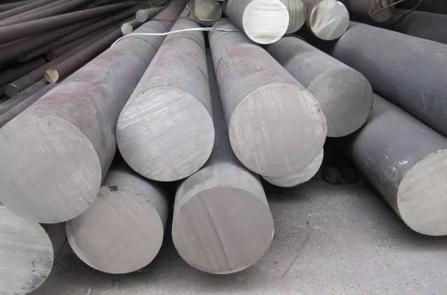 是一个大类,其中包括了石墨呈蠕虫状的蠕墨铸铁和呈现球状的球墨铸铁