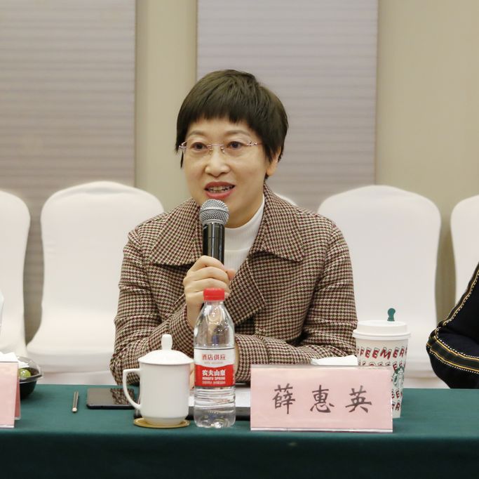 淮安市第一人民医院生殖中心主任吕述彦,副主任李燕,我院生殖医学中心