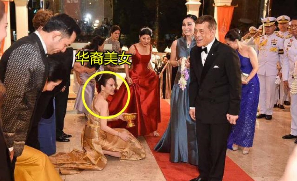 泰王身边第3次出现这位华裔美人,苏提达王后之位发出危机警告!