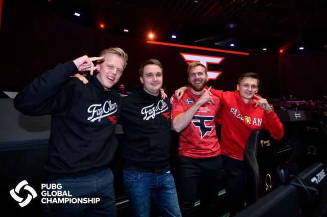 粉丝们也对faze战队充满信心,给与了队员无限的鼓励.